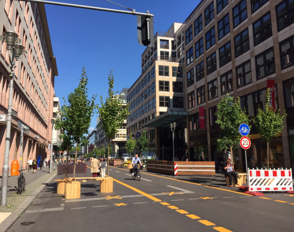 Foto: Berlin Friedrichsstraße, autofrei 