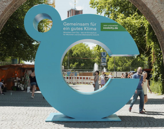 Logo der Münchner Klima-Aktion CoolClimate: eine große Grad-Celsius-Figur