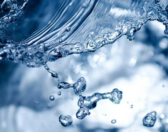 Foto: spritzendes Wasser