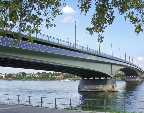 Solarbrücke in Bonn