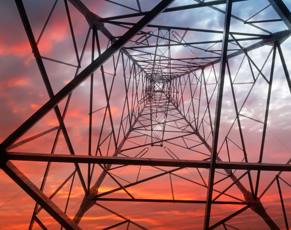 Coverbild Berichte 1/2026: Strommast