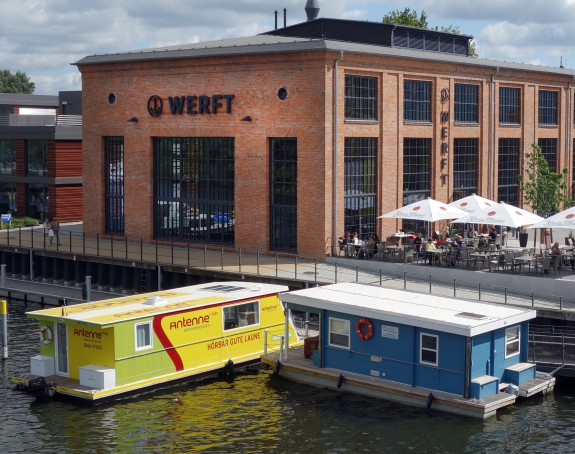 Foto: altes Werftgebäude in Brandenburg